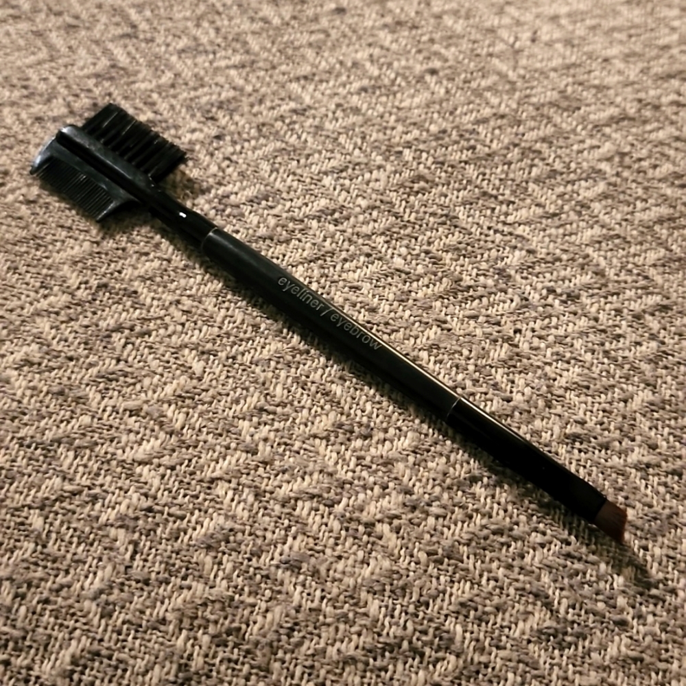 EUC!!! Mary Kay 3-in-1 Eyeliner/Eyebrow Brush
